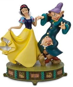 Disney Medium Figure - Snow White And 2 Dwarfs